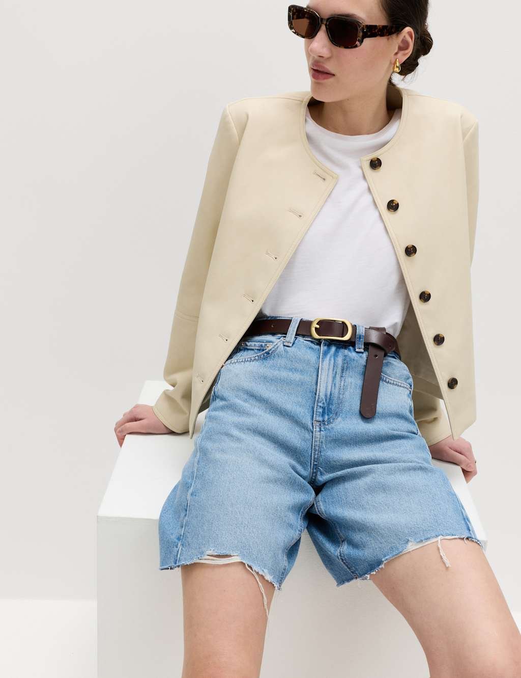 Marks & Spencer M&S Denim Barrel Raw Hem Mid Rise Shorts Light Indigo - 4