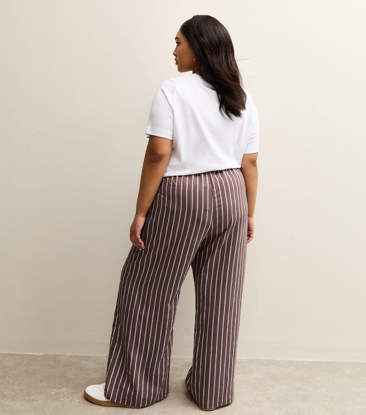 New Look Women's Plus Size Brown Striped Drawstring Wide Leg Trousers Curves New Look - 4