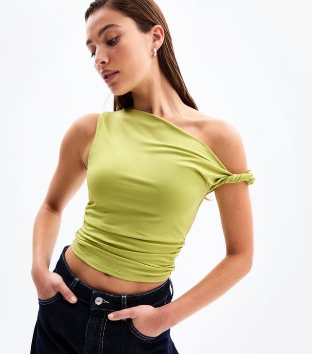New Look Women's Light Green Off The Shoulder Cropped Top New Look - 2
