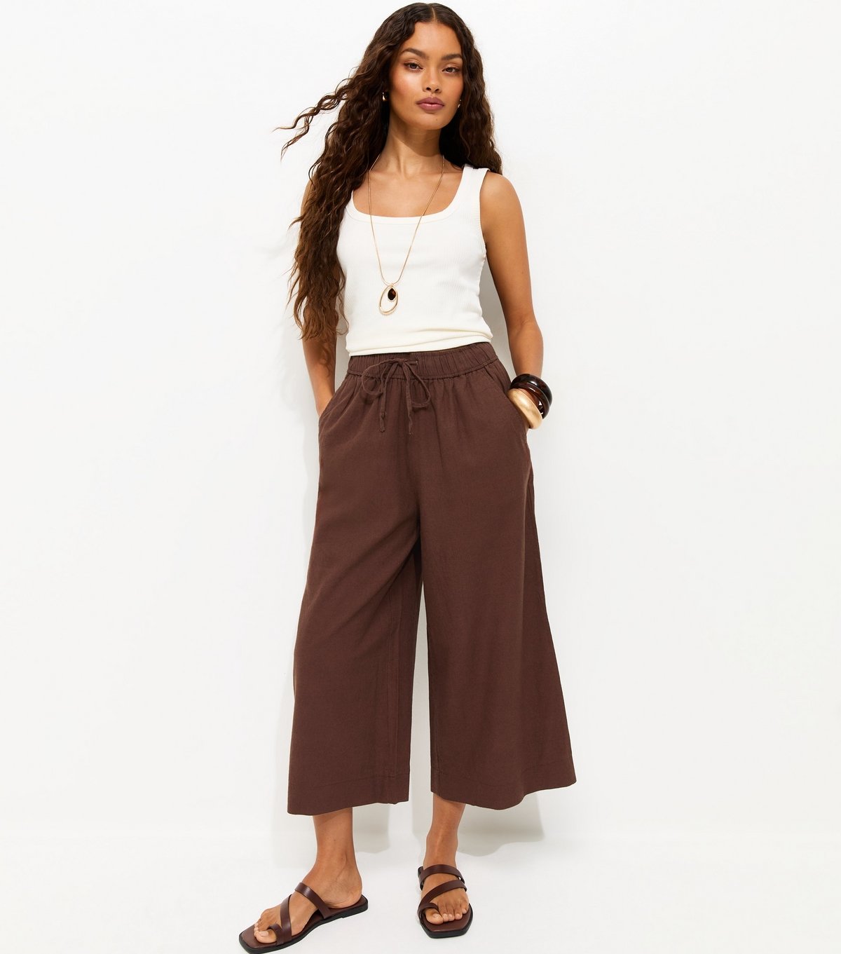 New Look Women's Petite Dark Brown Linen Blend Cropped Trousers New Look - 3