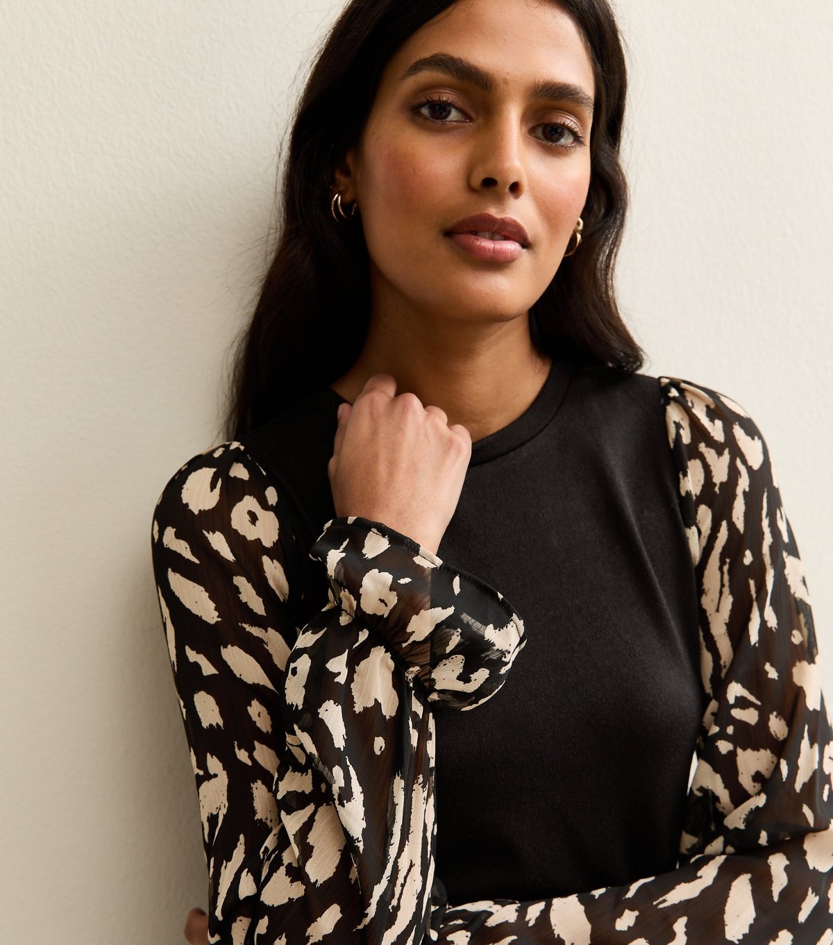 New Look Women's Black Soft Touch Contrast Sleeve Top New Look - 2