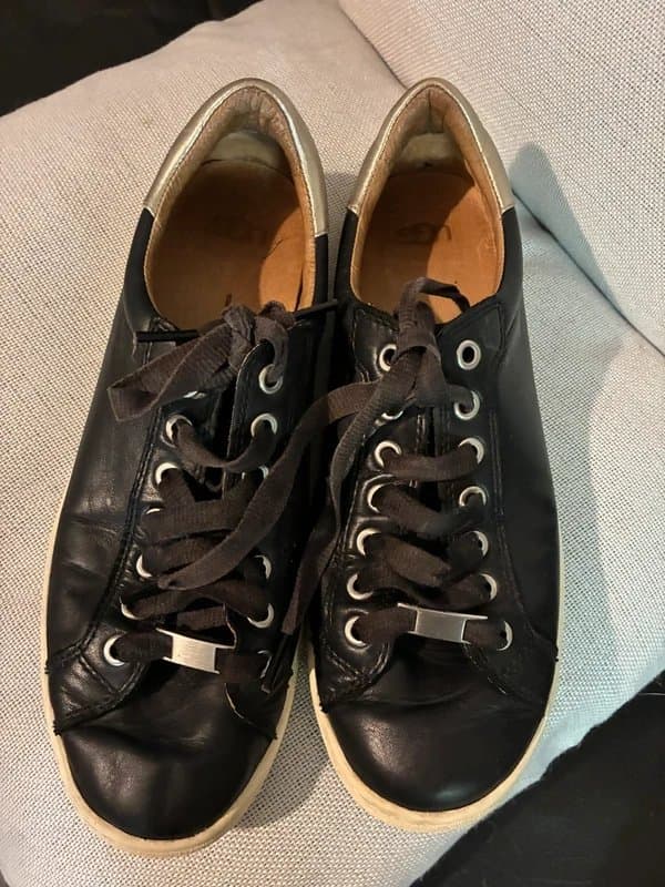 UGG UGG leather trainers size uk 6
