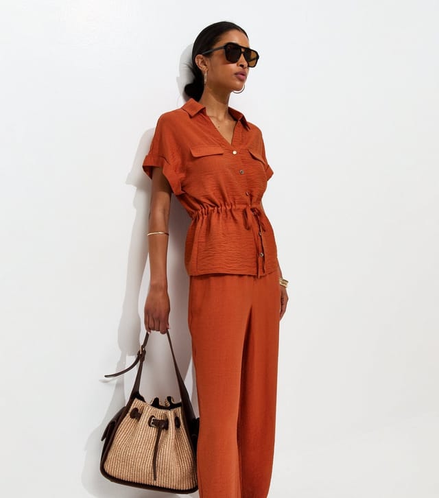 New Look Women's Rust Crinkle Texture Wide Leg Trousers New Look - 2