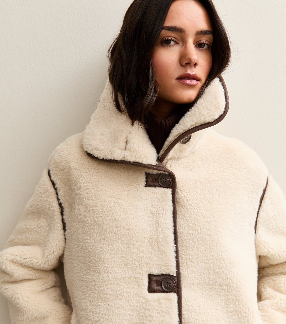 New Look Women's Cream Faux Fur Bonded Jacket New Look