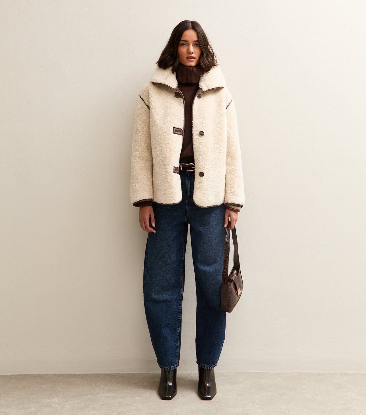 New Look Women's Cream Faux Fur Bonded Jacket New Look - 4