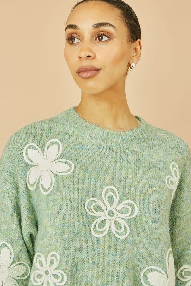 Yumi Yumi Women's Green Relaxed Knitted Jumper With Crochet Flowers in Light Green - 2
