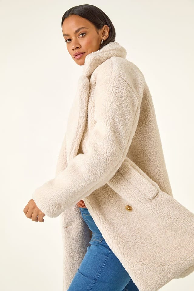 Dusk Dusk Women's Oversized Boucle Coat in Off-White - 2