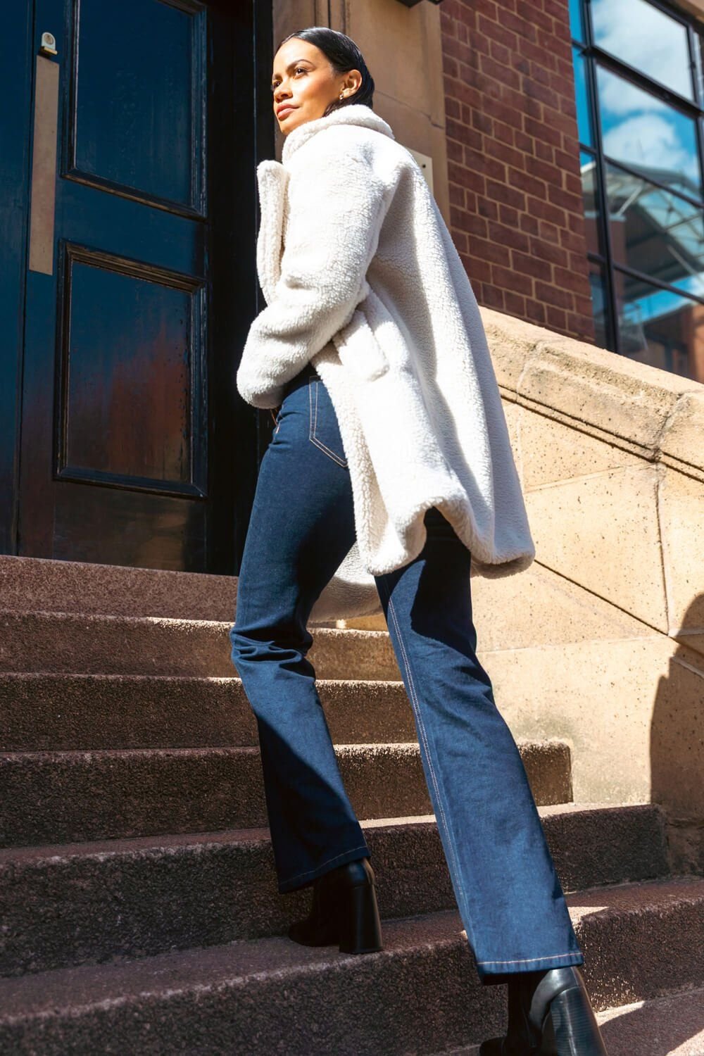 Dusk Dusk Women's Oversized Boucle Coat in Off-White - 3