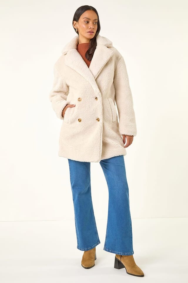 Dusk Dusk Women's Oversized Boucle Coat in Off-White - 3