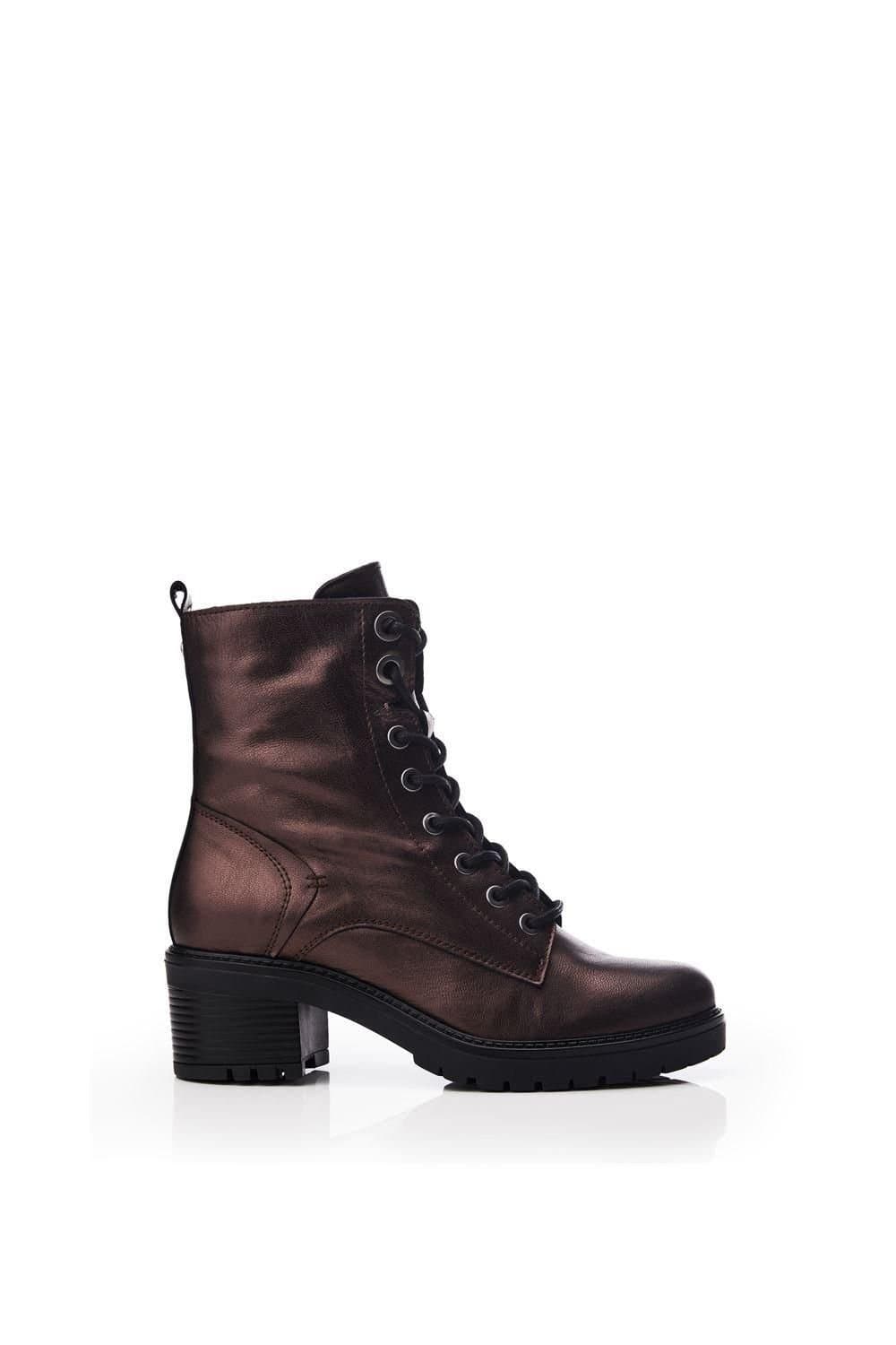 Moda In Pelle Moda In Pelle Women's 'Bellzie' Metallic Leather Ankle Boots in Metallic Silver