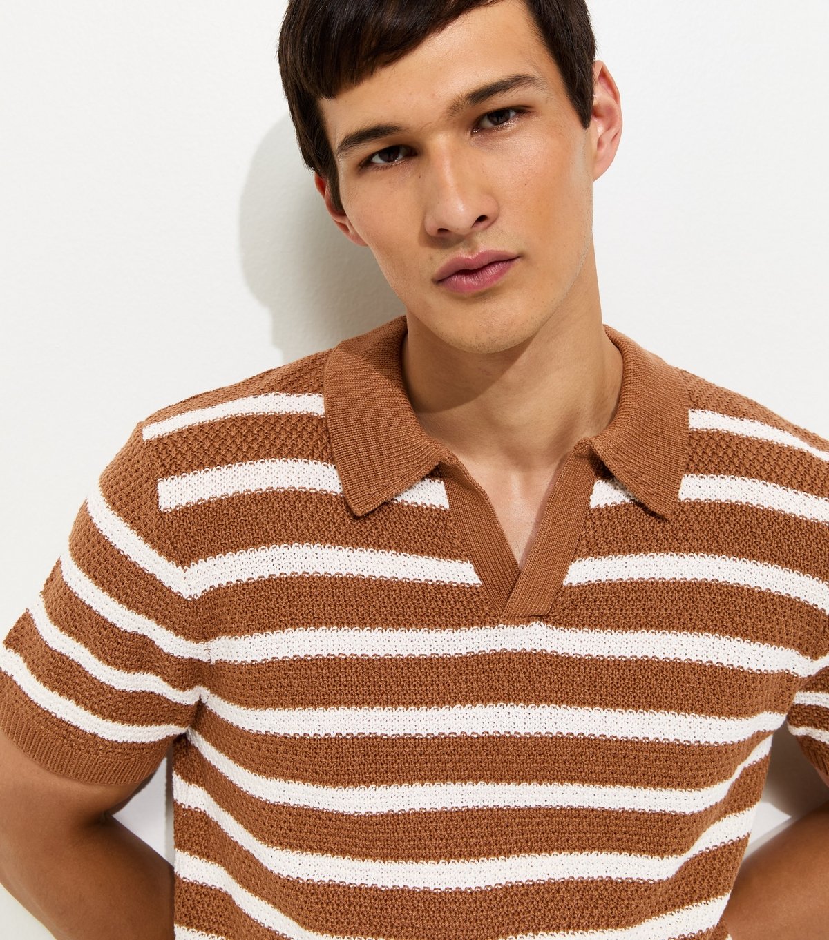 New Look Men's Brown Stripe Tuck Stitch Regular Polo Top New Look - 2