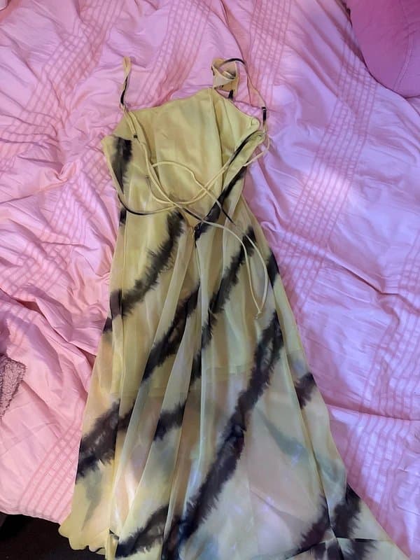 Bershka Yellow and black dress