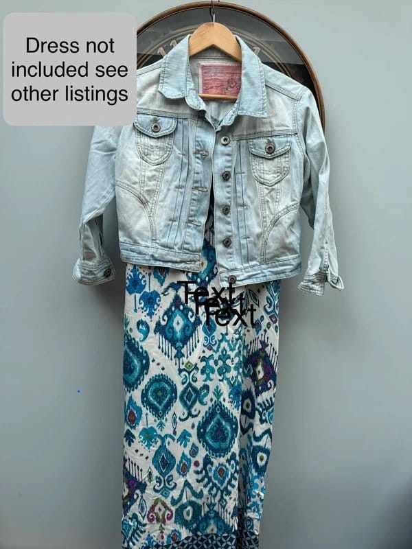 New Look Light Blue Cropped Denim Jacket Size 12