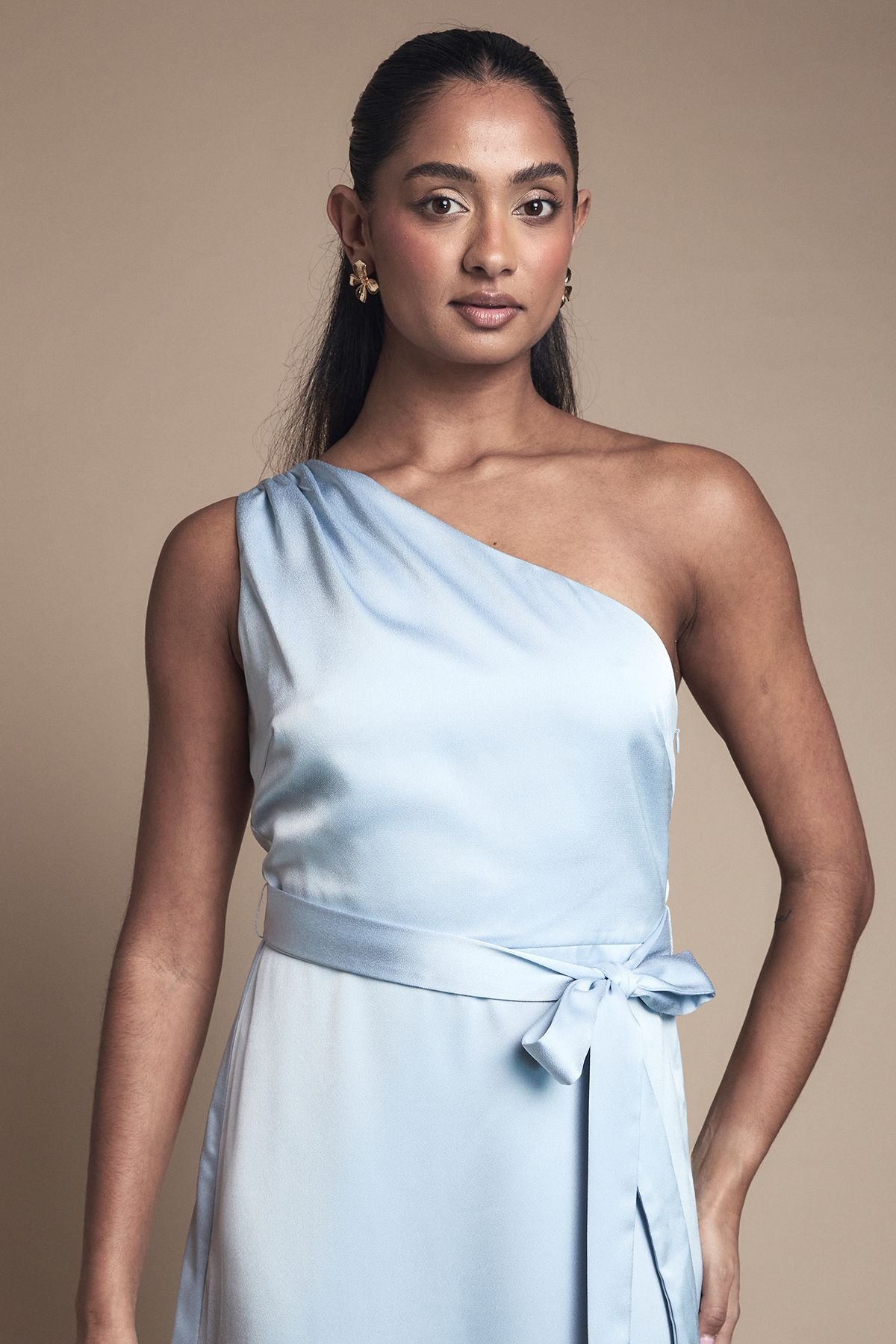 Oasis Oasis Women's One Shoulder Satin Maxi Bridesmaid Dress in Light Blue - 4