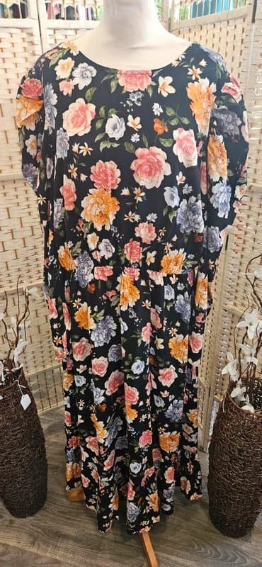 Papaya Pretty Papaya floral floaty summer dress size 18