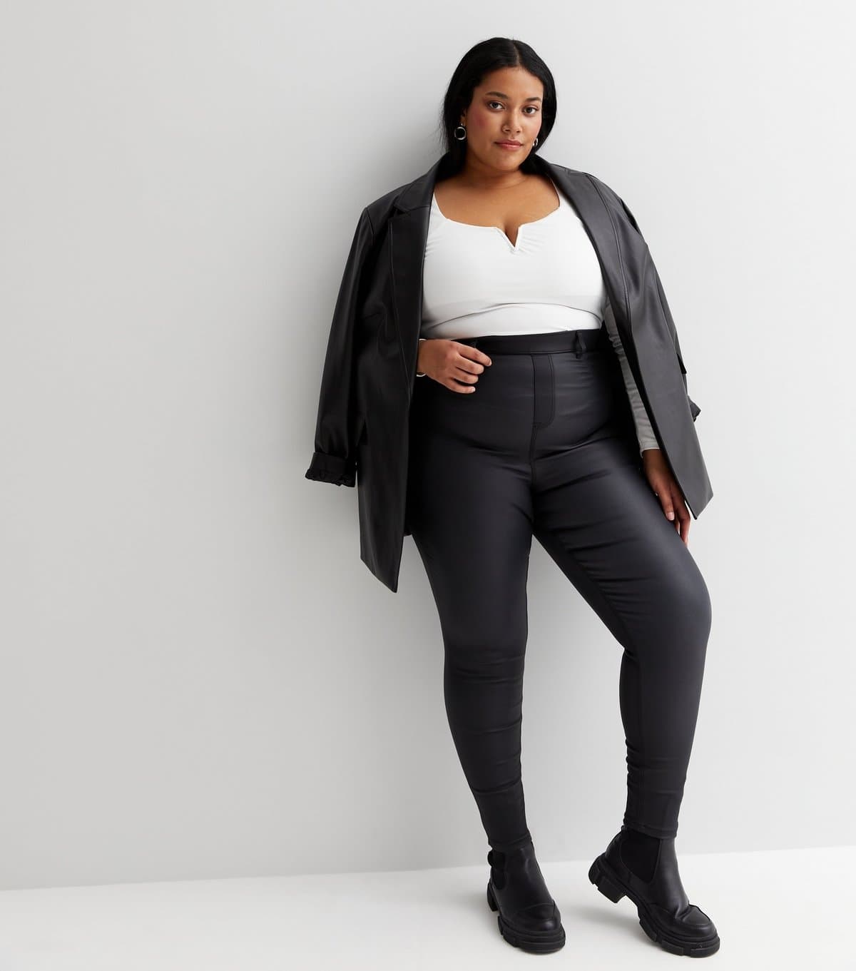 New Look Women's Plus Size Black Coated Leather-Look High Waist Jeggings Curves New Look