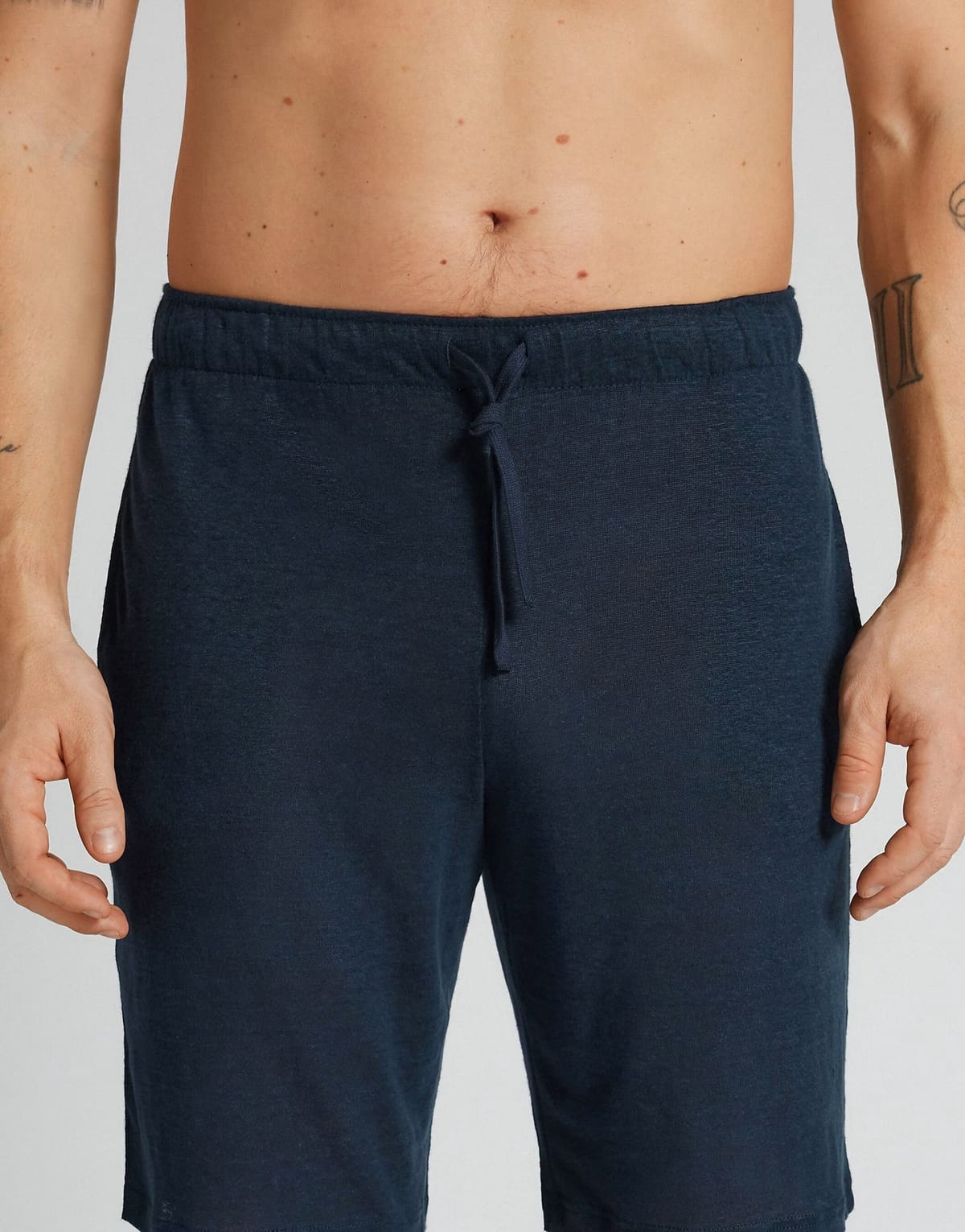 ASOS Intimissimi Men’s 100% linen shorts in ocean blue - 1