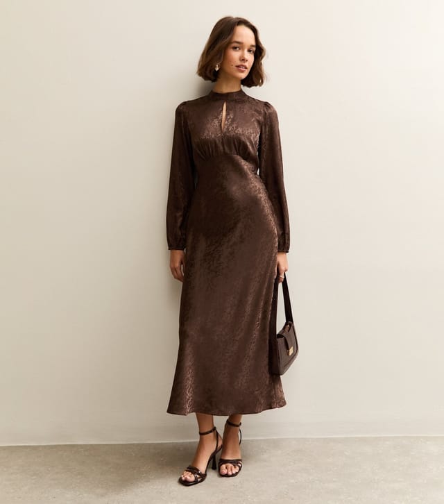 New Look Women's Brown Satin Jacquard Keyhole Neck Midi Dress New Look - 2