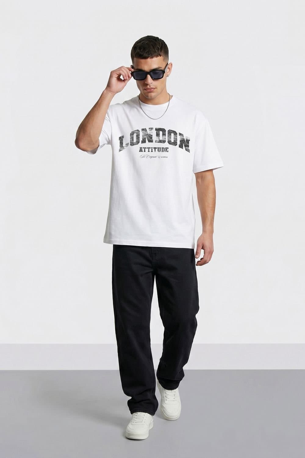 LONDON ATTITUDE LONDON ATTITUDE Men's Original Creators Premium Cotton T-Shirt with Vintage Black Logo in White