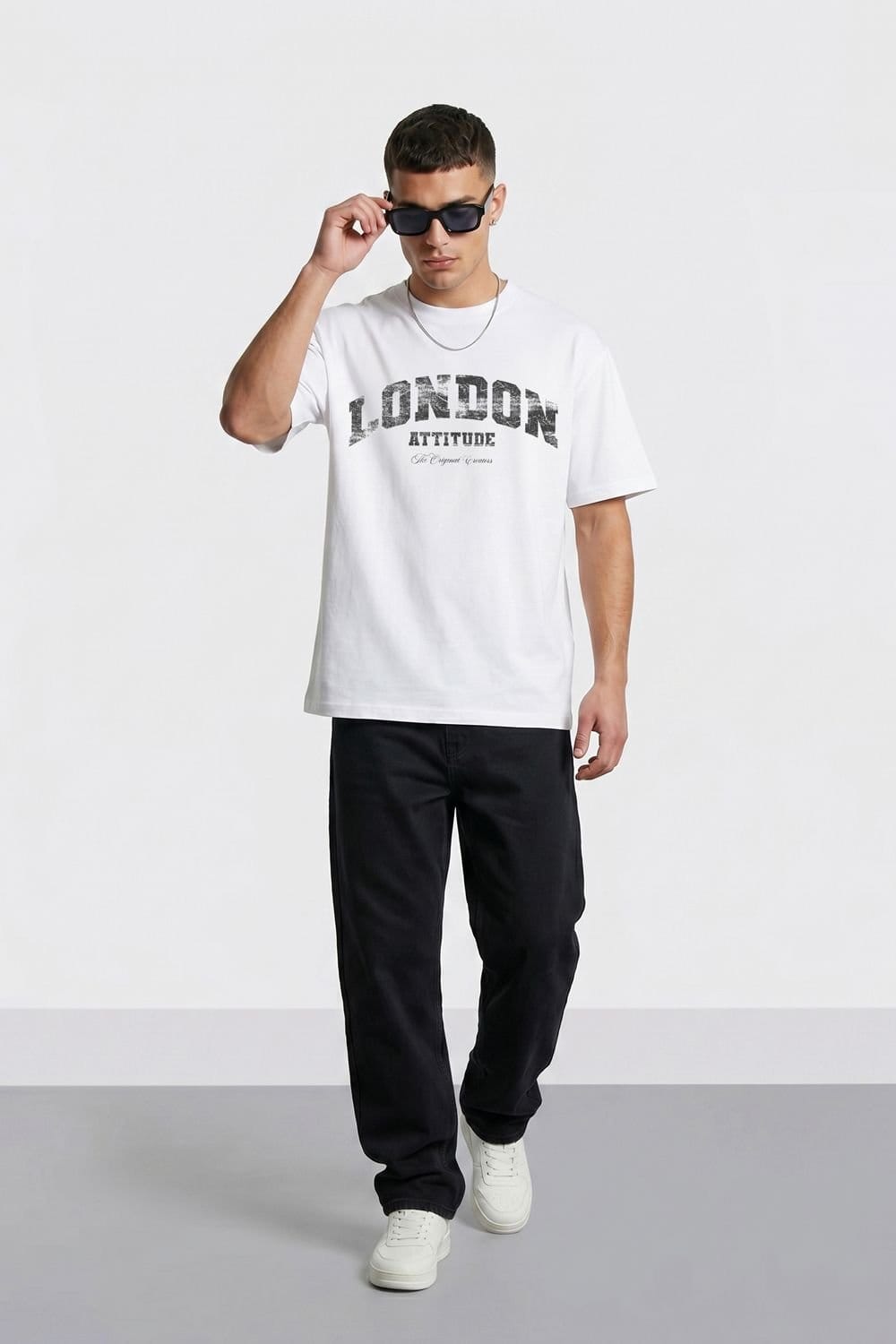 London Attitude Men's White Premium Cotton T-Shirt with Vintage