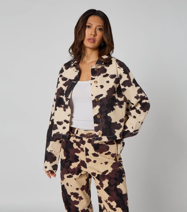 Urban Bliss Women's Cream Cow Print Jacket Urban Bliss New Look - 3