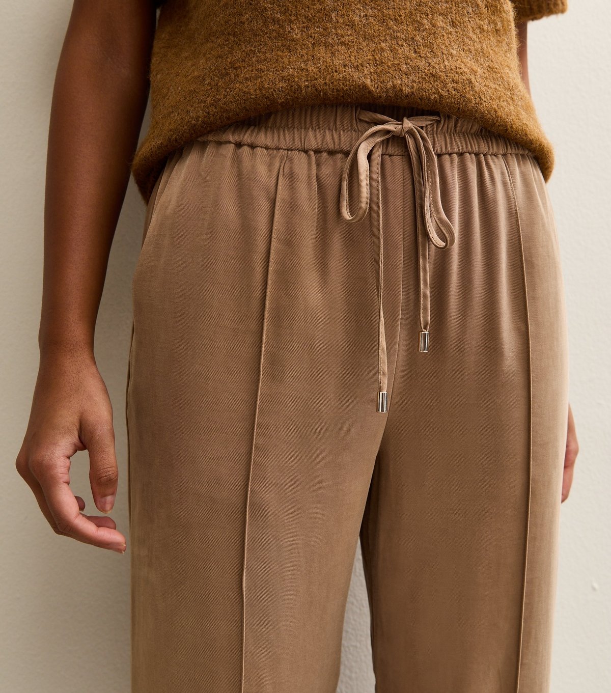 New Look Women's Tan Wide Leg Drawstring Waist Joggers New Look - 2