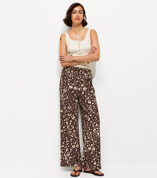 New Look Women's Brown Animal Print Crinkled Wide Leg Trousers New Look - 3