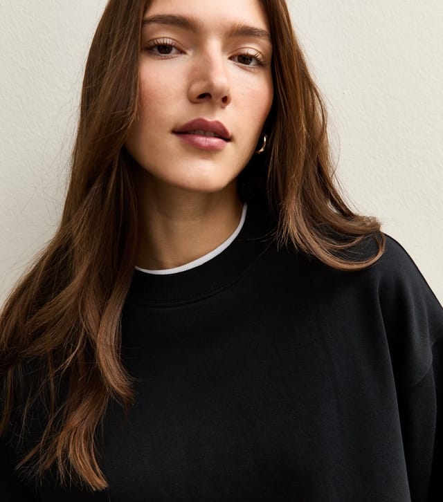 New Look Women's Black Relaxed Crew Neck Sweatshirt New Look - 2