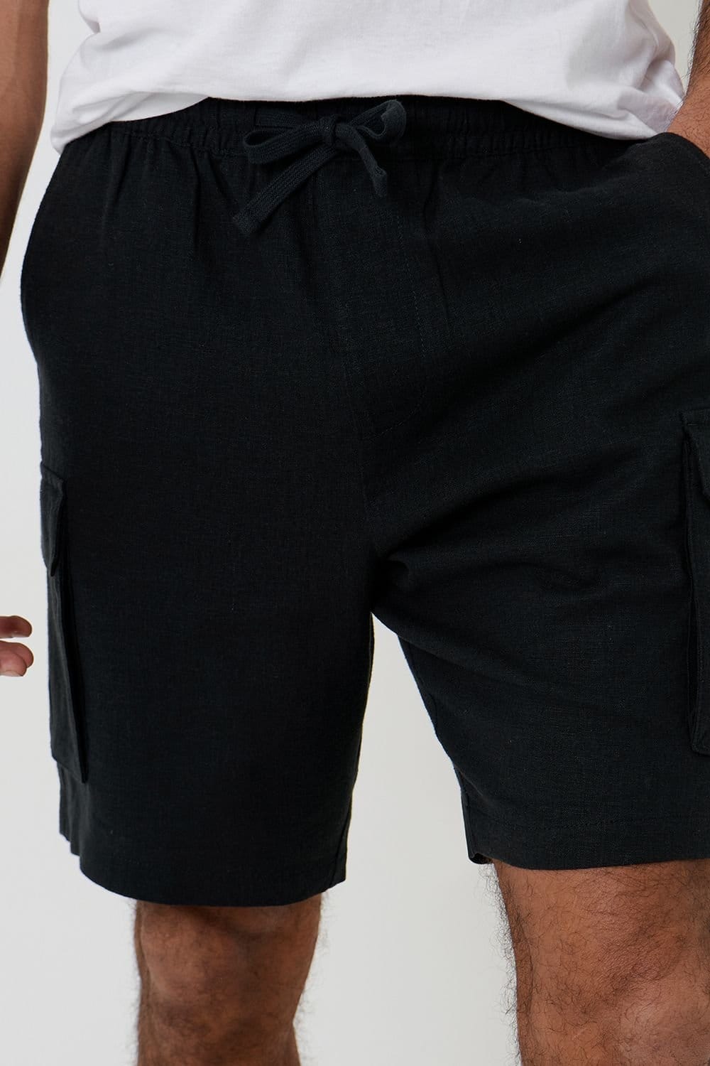 Threadbare threadbare Men's Linen Blend Cargo Shorts in Black - 4