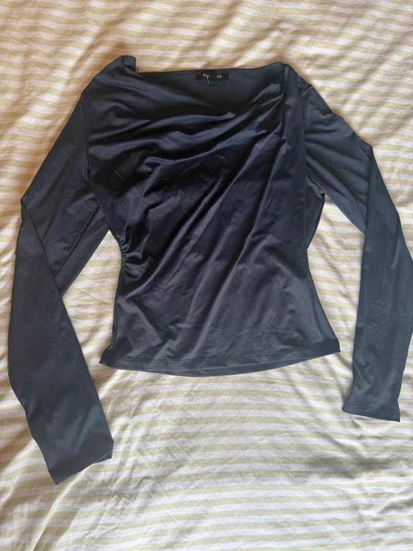 New Look Long sleeved ruched top
