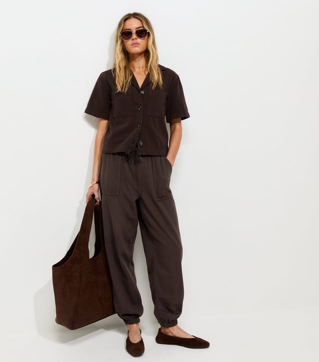 New Look Women's Dark Brown Cotton Tapered Cargo Trousers New Look - 2