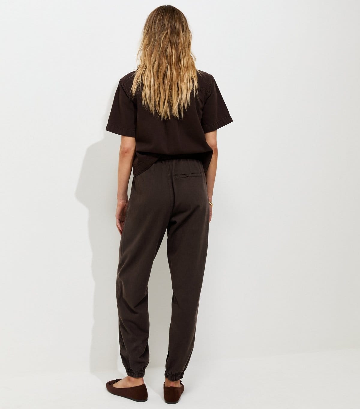 New Look Women's Dark Brown Cotton Tapered Cargo Trousers New Look - 4