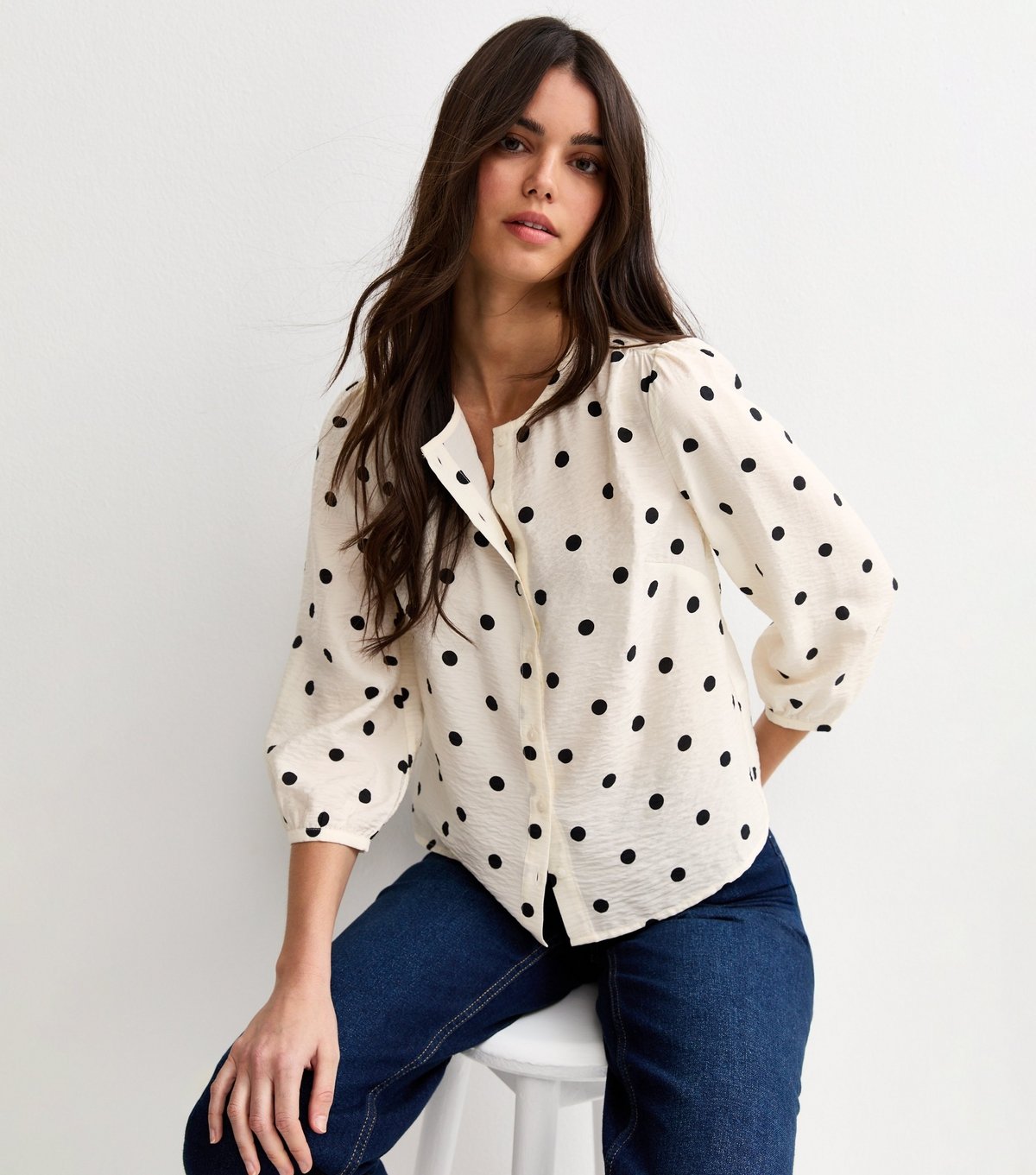 New Look Women's White Spot Print Crinkle Texture Blouse New Look - 3