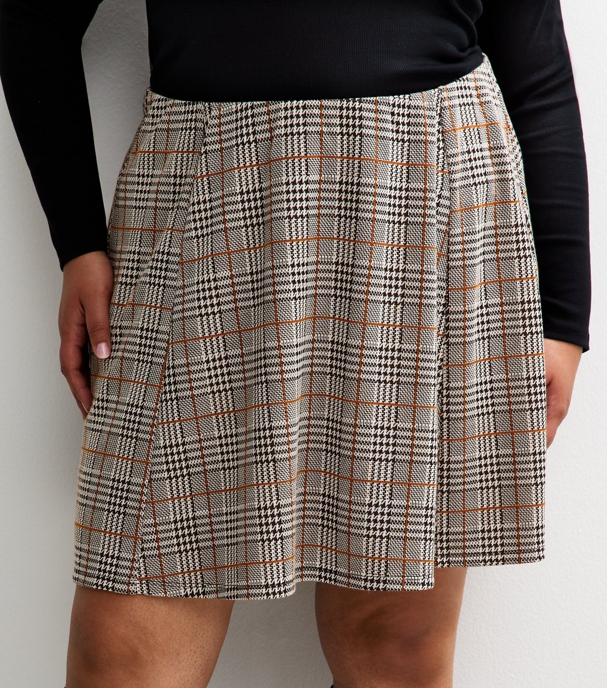 New Look Women's Plus Size Brown Checked Mini Skirt Curves New Look - 2