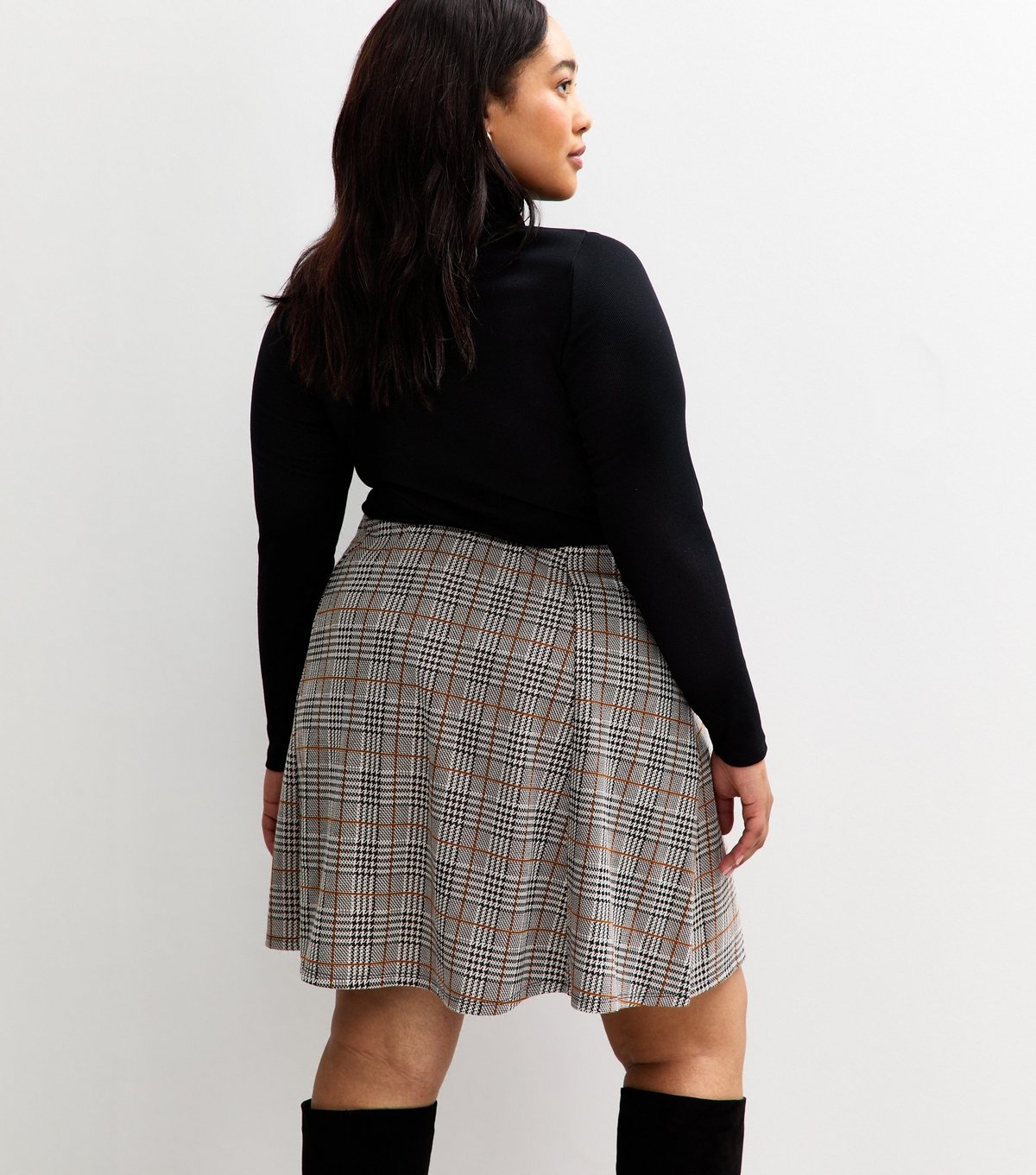New Look Women's Plus Size Brown Checked Mini Skirt Curves New Look - 4