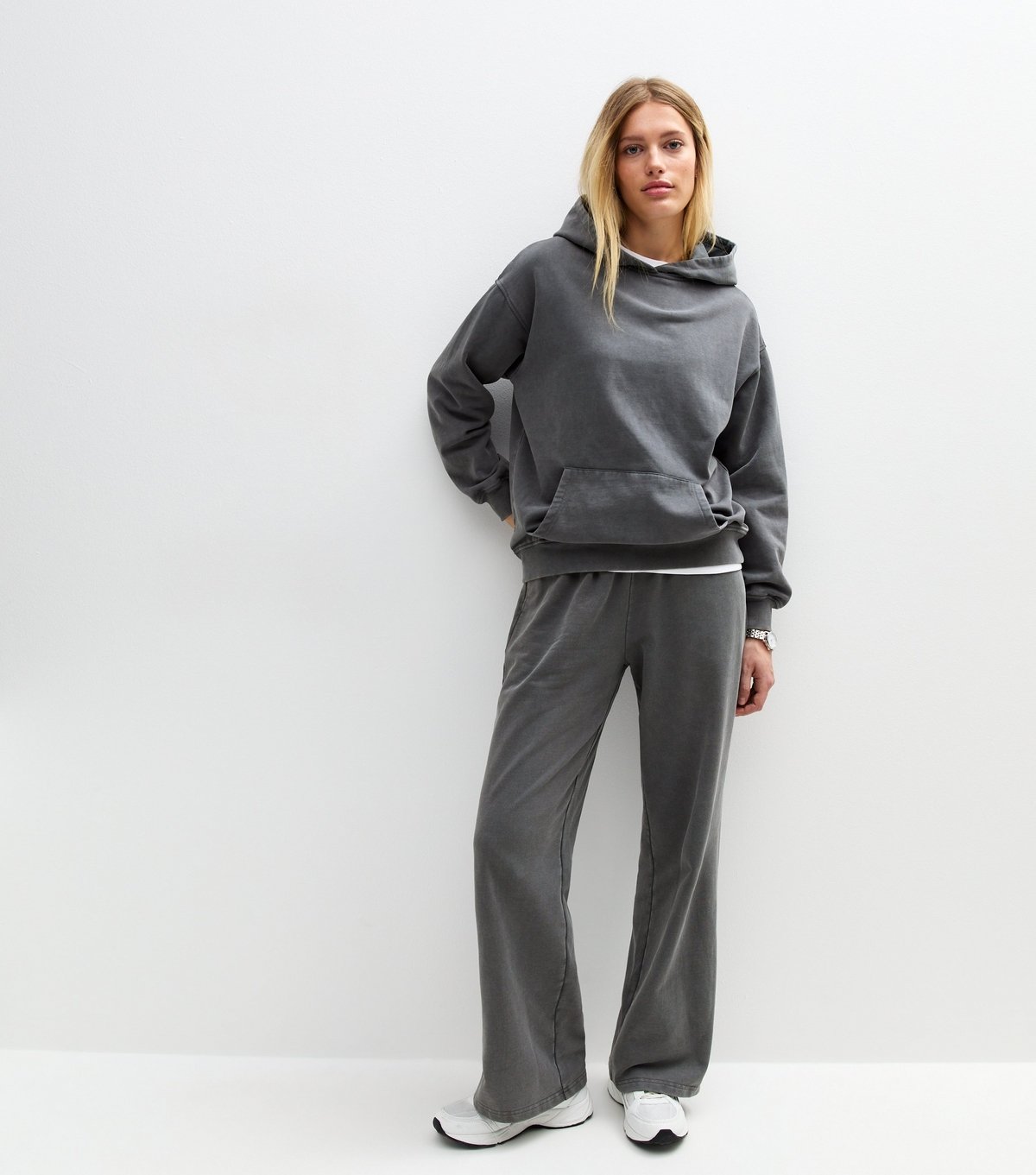 New Look Women's Grey Acid Wash Pullover Hoodie New Look - 2