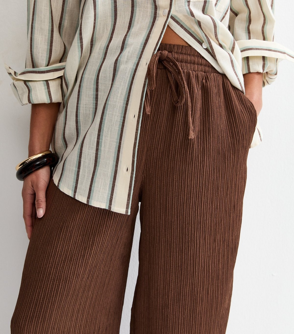 New Look Women's Petite Dark Brown Textured Jersey Wide Leg Trousers New Look - 3