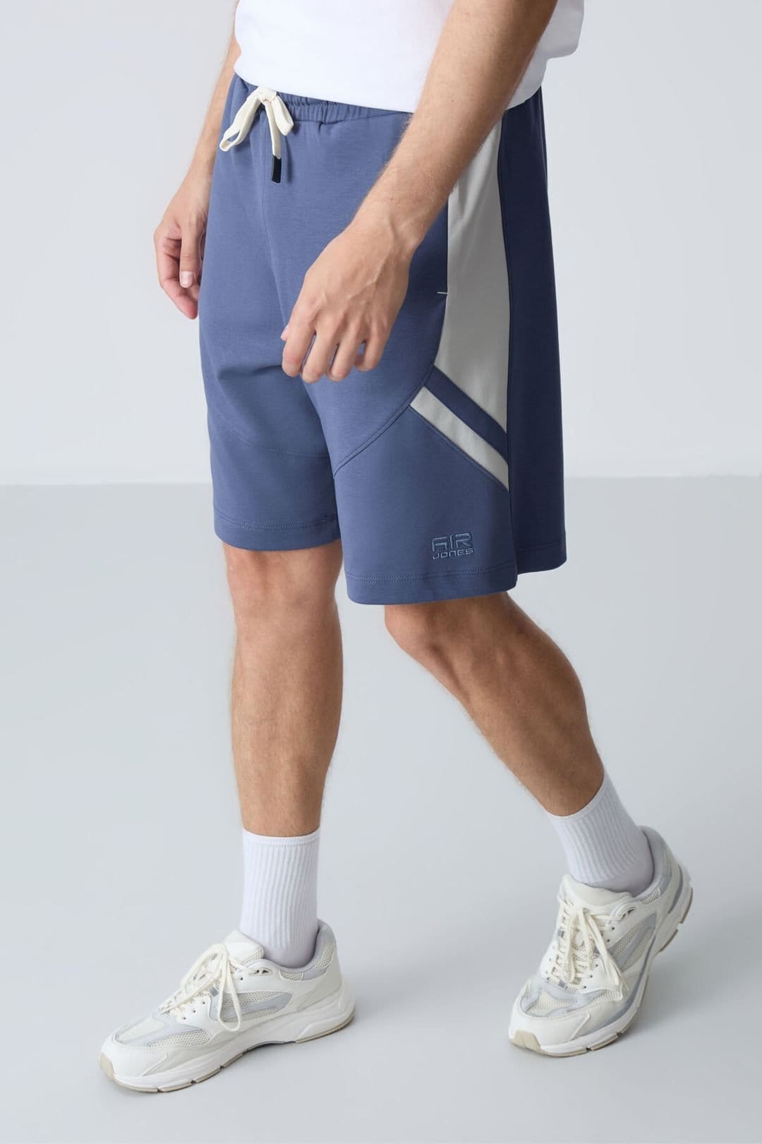Tommy Life Tommy Life Men's Fleece Sweat Shorts in Mid Blue - 4