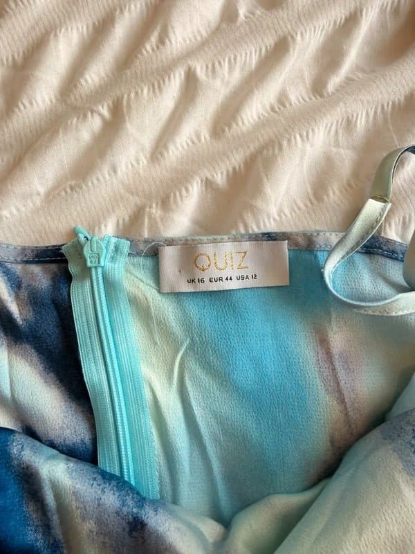 Quiz Quiz Blue Watercolour Print Satin Midi Dress Size 16