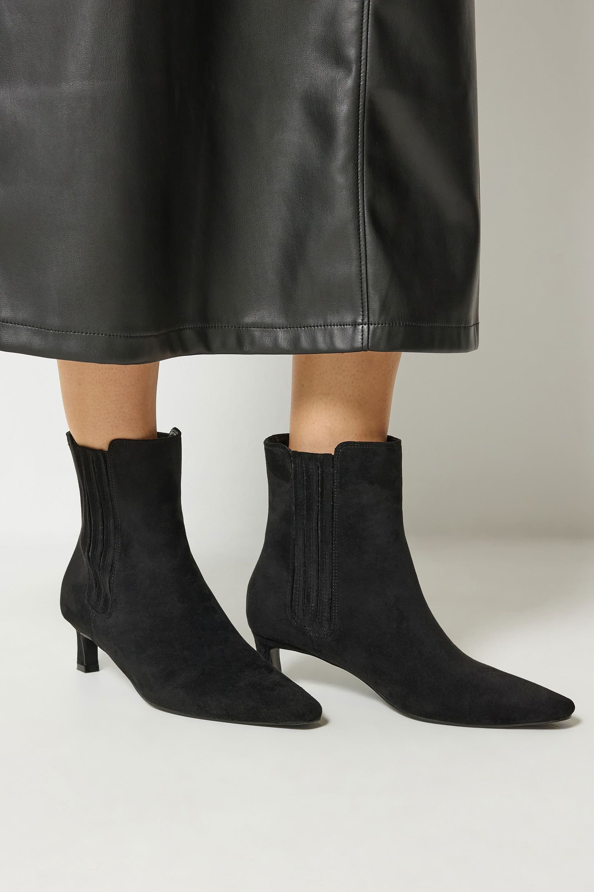 Long Tall Sally Long Tall Sally Women's Kitten Heel Chelsea Boots In Standard Fit in Black