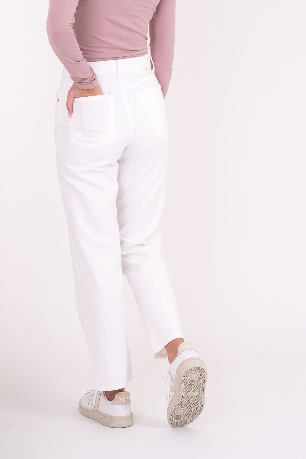 Monkee Genes Monkee Genes Women's Straight Leg Denim Jeans in Ecru - 2