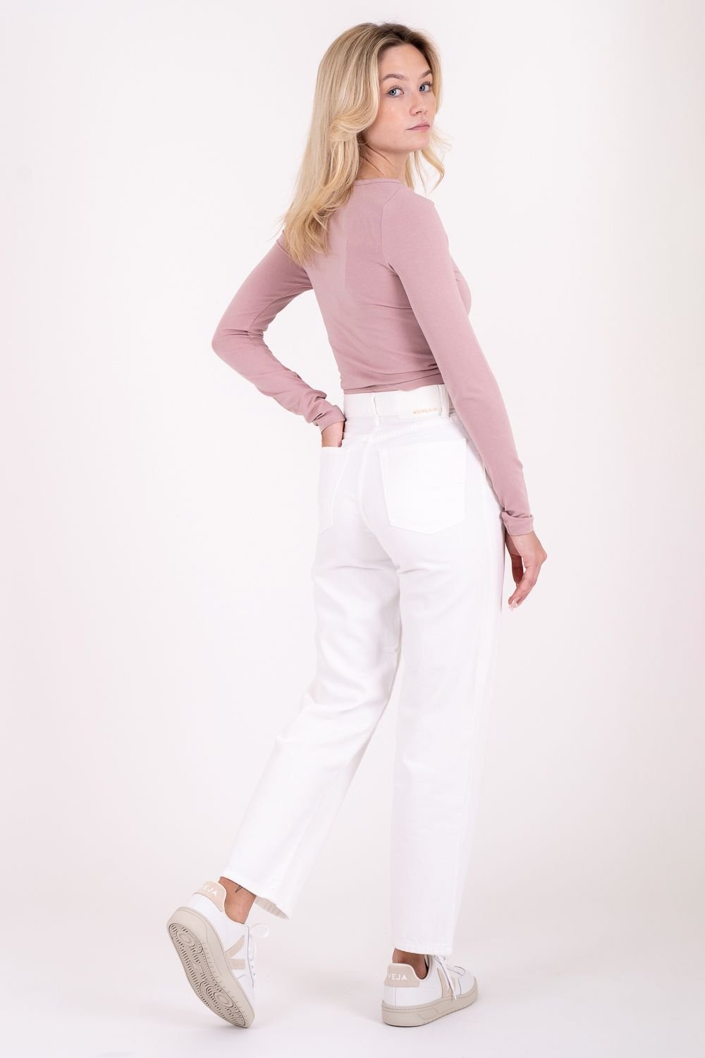 Monkee Genes Monkee Genes Women's Straight Leg Denim Jeans in Ecru - 3