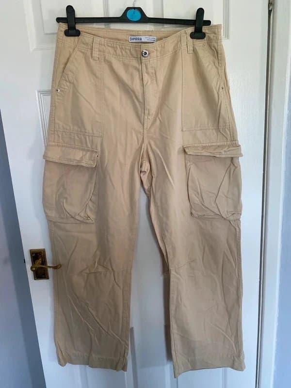 Bershka Bershka Beige Cargo Pants