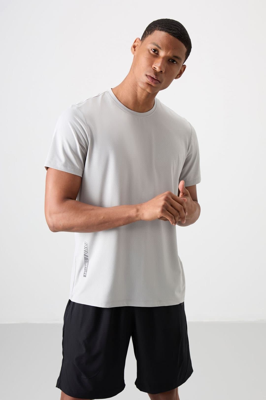 Tommy Life Tommy Life Men's Regular Fit Crew Neck T-Shirt in Light Grey