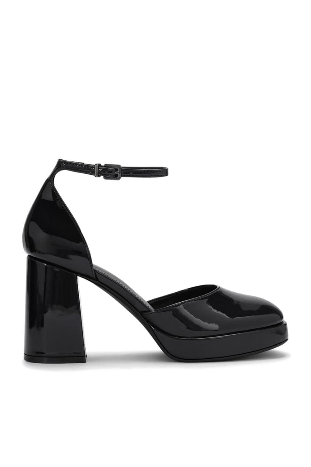 KG Kurt Geiger KG Kurt Geiger Women's 'Sidney' Patent Sandals in Black