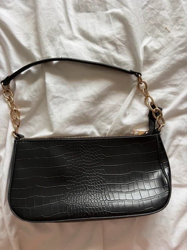 New Look new look black leather bag with chain detail