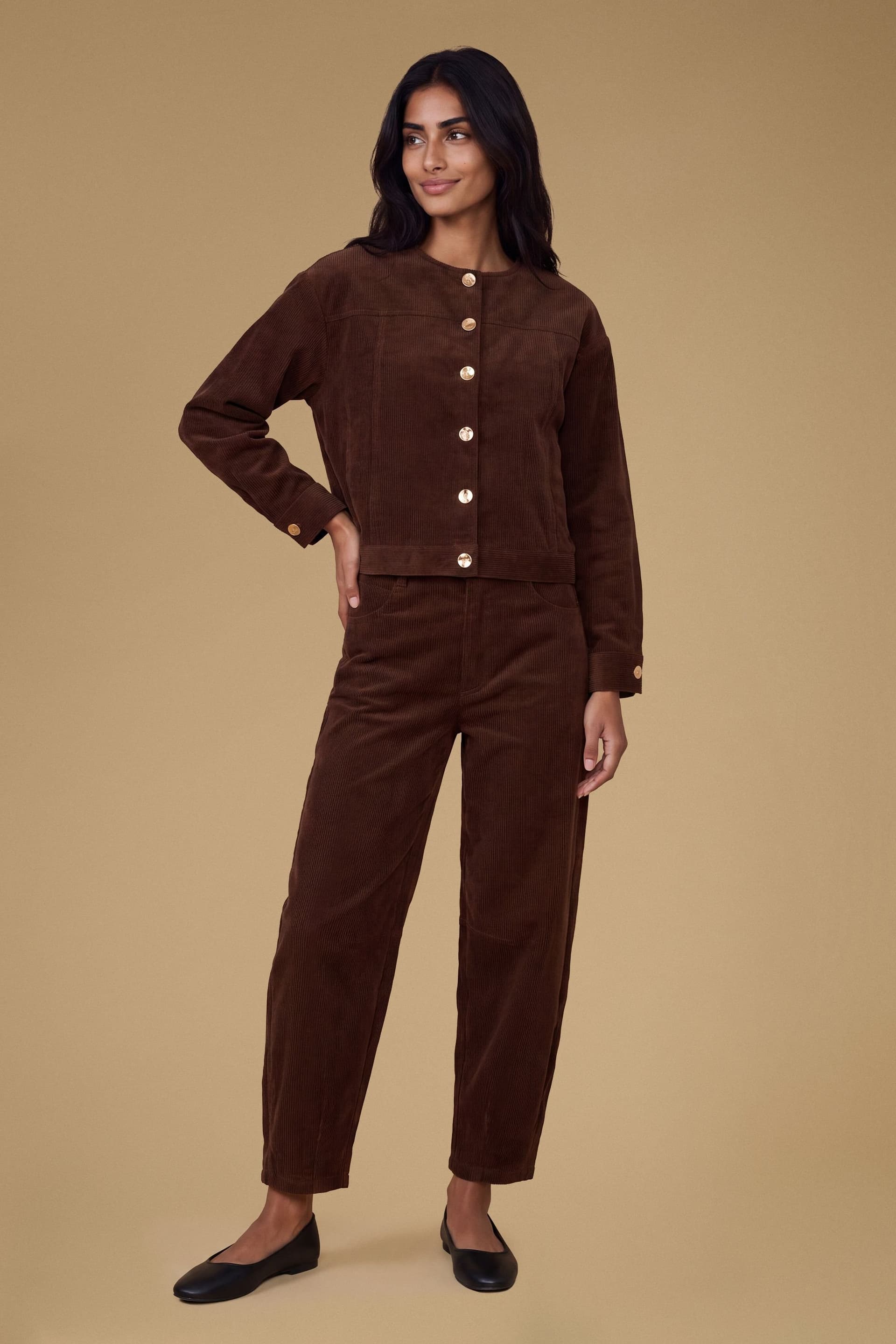 Oasis Oasis Women's Petite Cord Barrel Leg Trouser in Chocolate