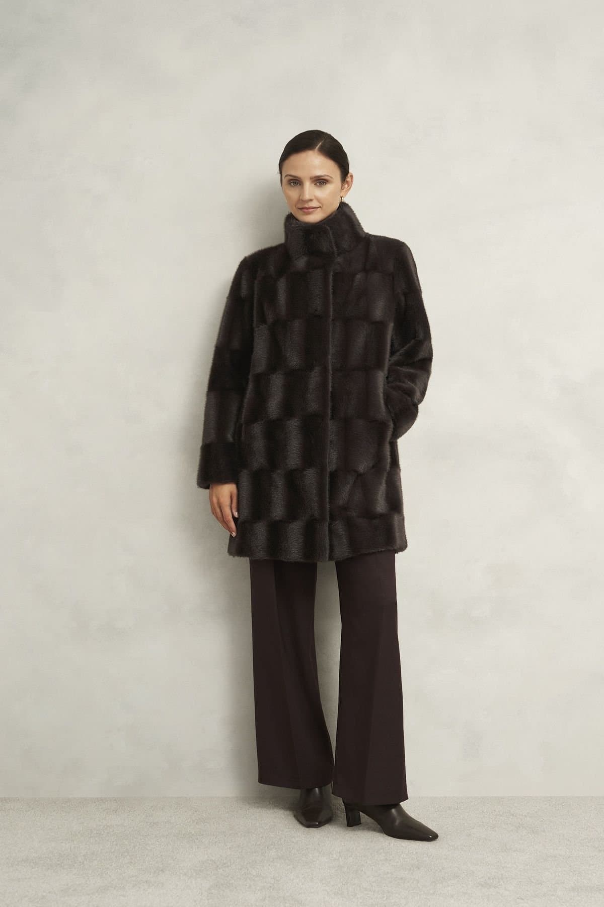 Hobbs London Hobbs London Women's Rosanne Faux Fur Coat in Dark Brown