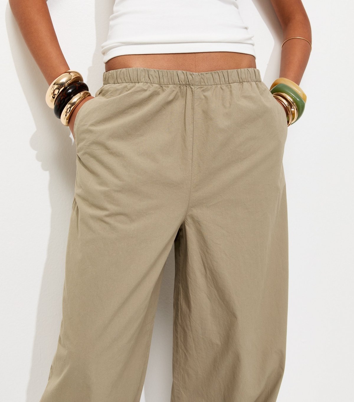 New Look Women's Light Khaki Tapered Balloon Parachute Trousers New Look - 2