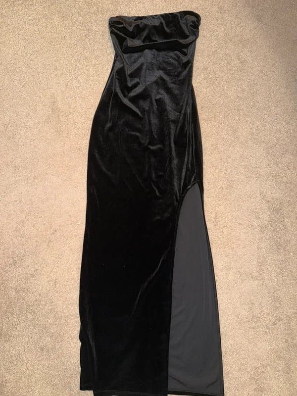 Bershka Velvet strapless dress